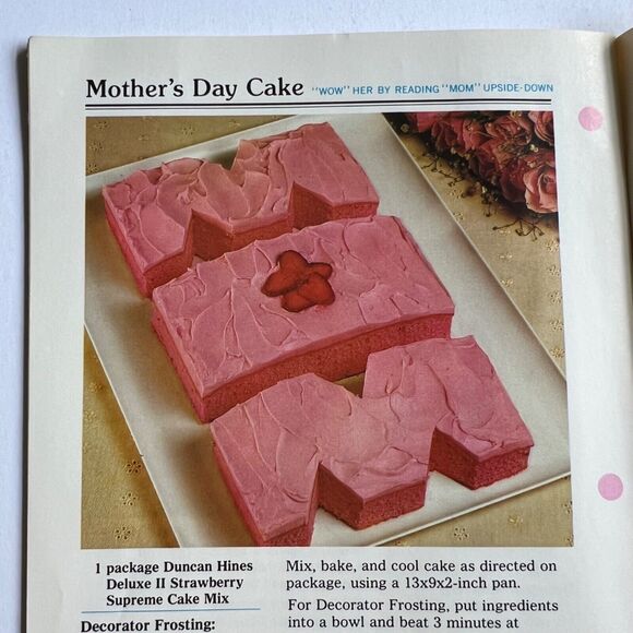 Vintage 1980 Cookbook Duncan Hines Delicious Cake Designs Paperback - Picture 9 of 10